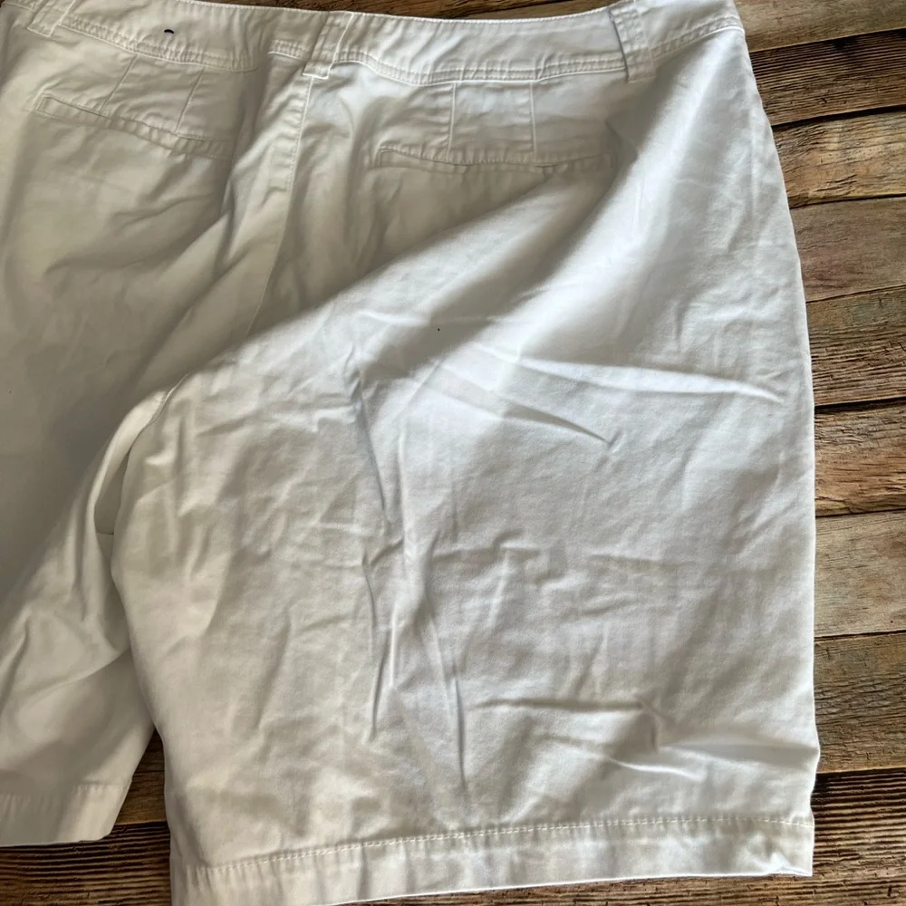 Lane Bryant White Plus Size Shorts Size 20 - Picture 7 of 8